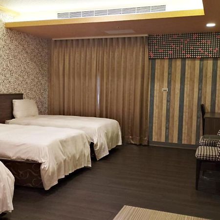 Crystal Hotel Пули Екстериор снимка