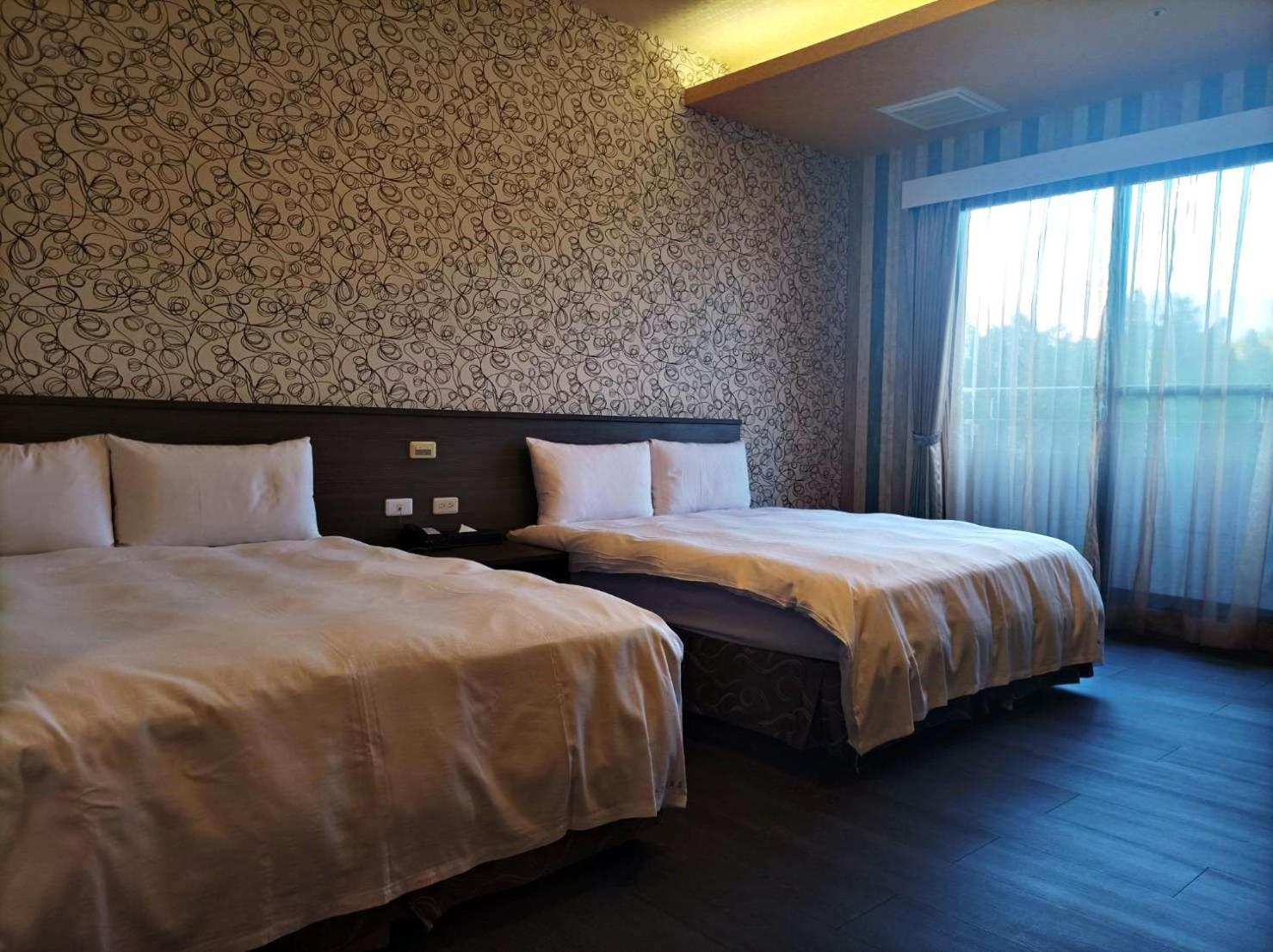 Crystal Hotel Пули Екстериор снимка