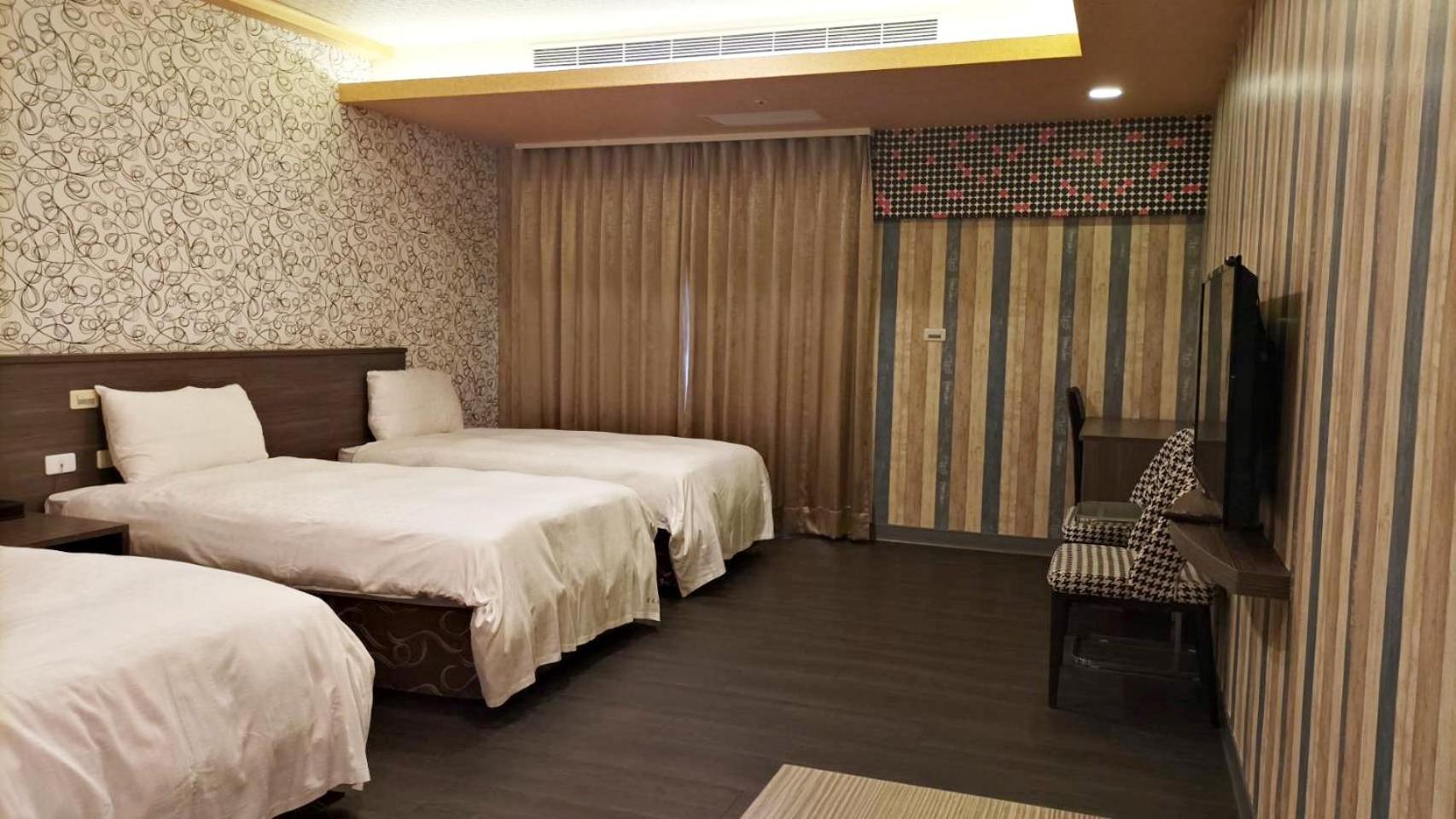 Crystal Hotel Пули Екстериор снимка