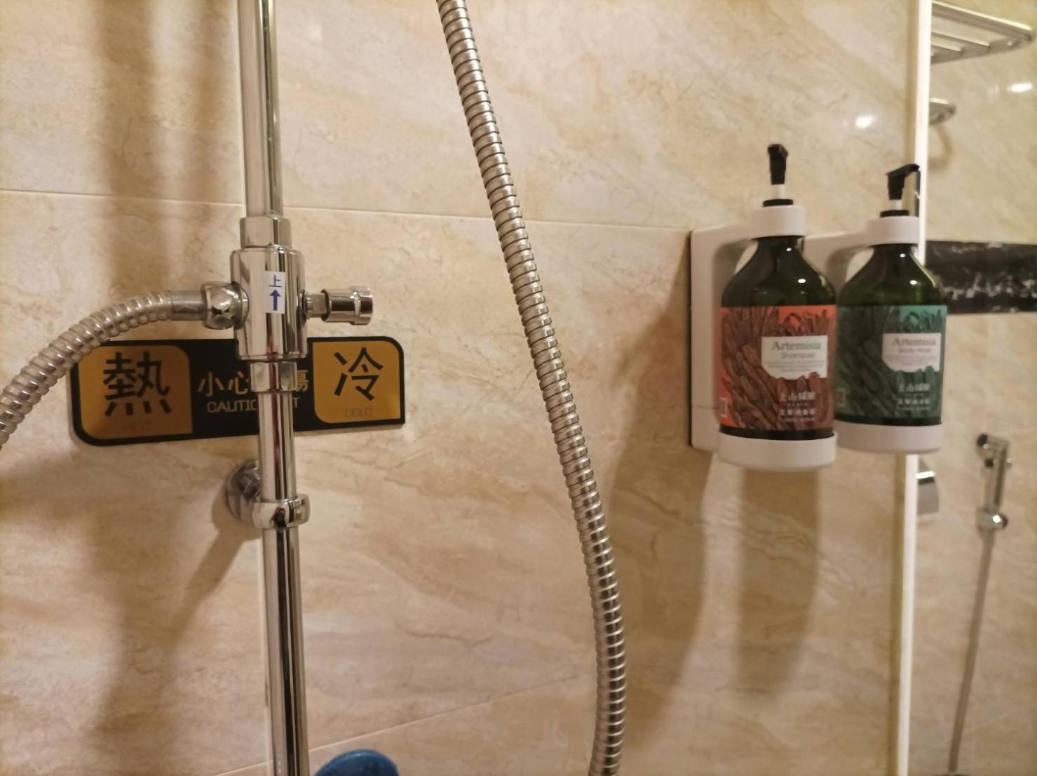 Crystal Hotel Пули Екстериор снимка